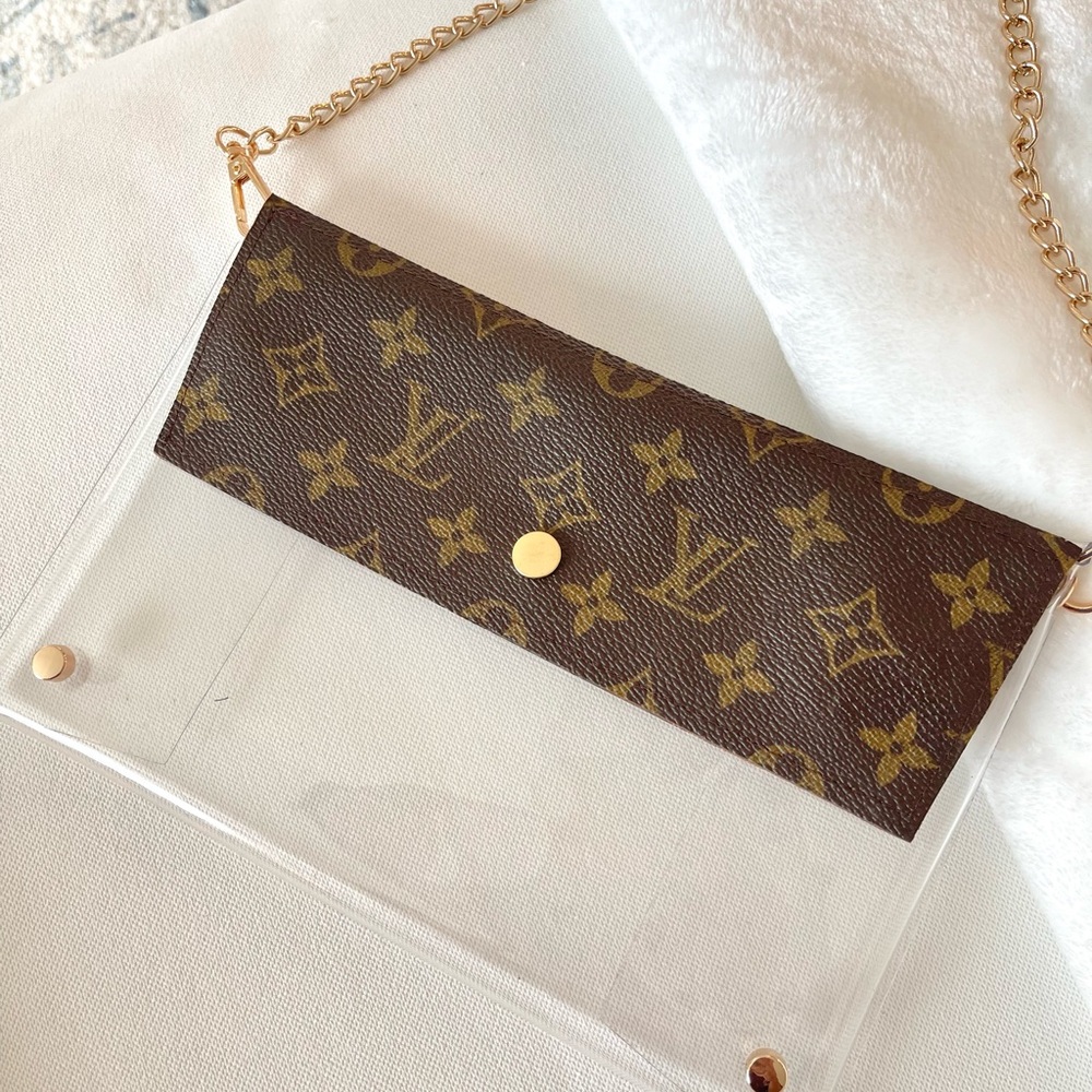 Stadium Bag with Gold Chain